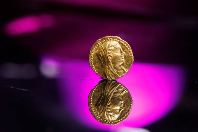 gold coin