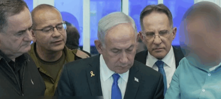 Netanyahu and intelligence experts