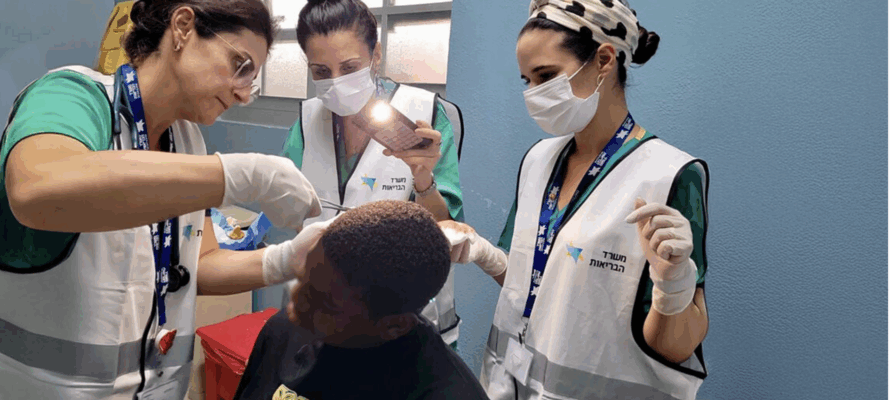Hadassah volunteers