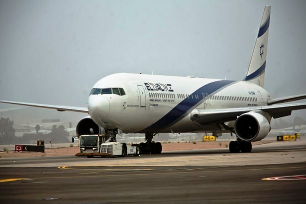 El Al plane