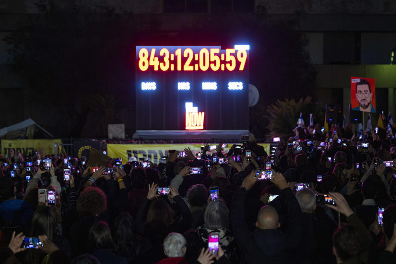 hostages clock