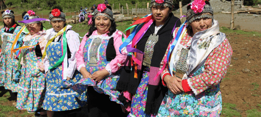 Mapuche women