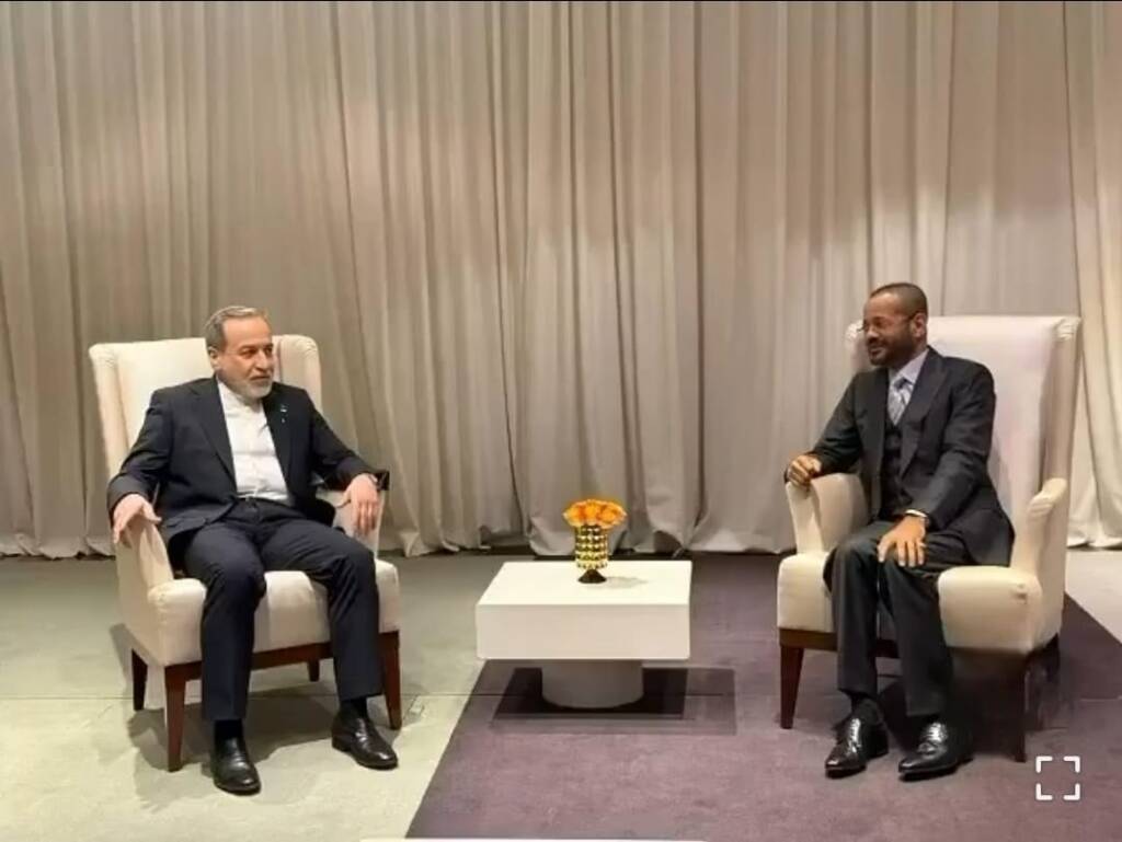 Iranian Foreign Minister Abbas Araghchi meets in Geneva with Omani Foreign Minister Badr Albusaidi.