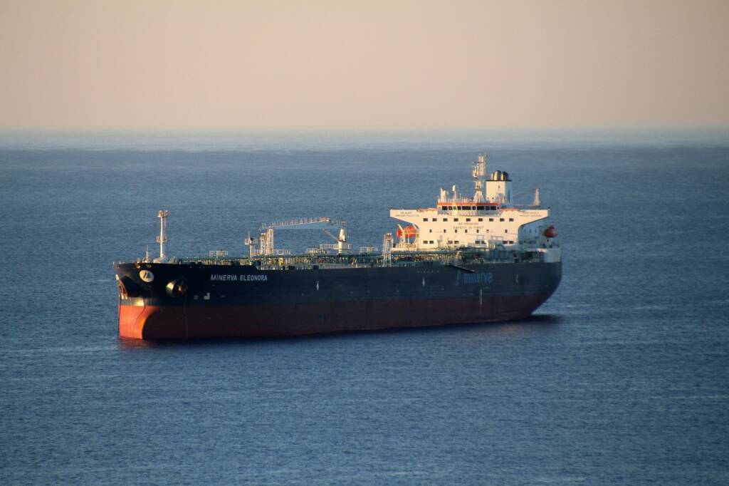 oil tanker