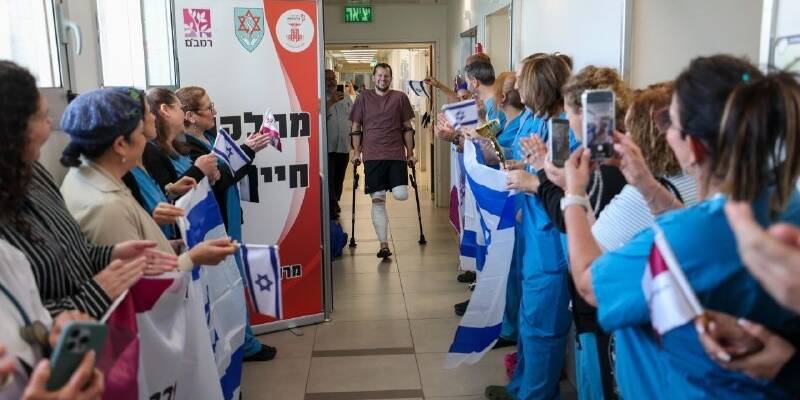 wounded idf soldier