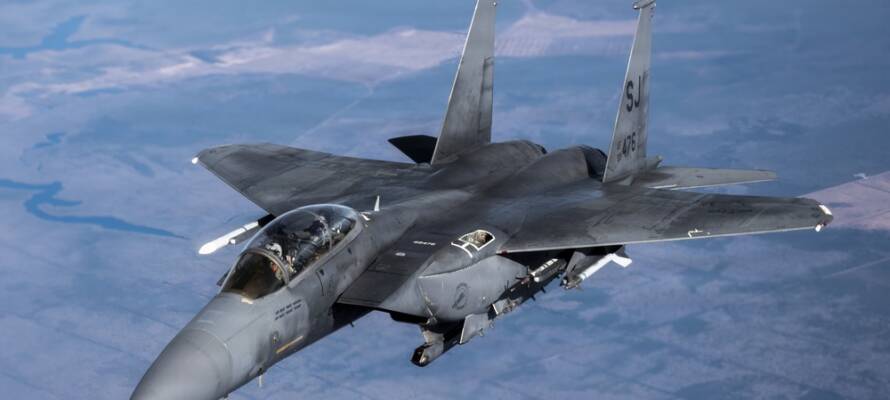 F-15